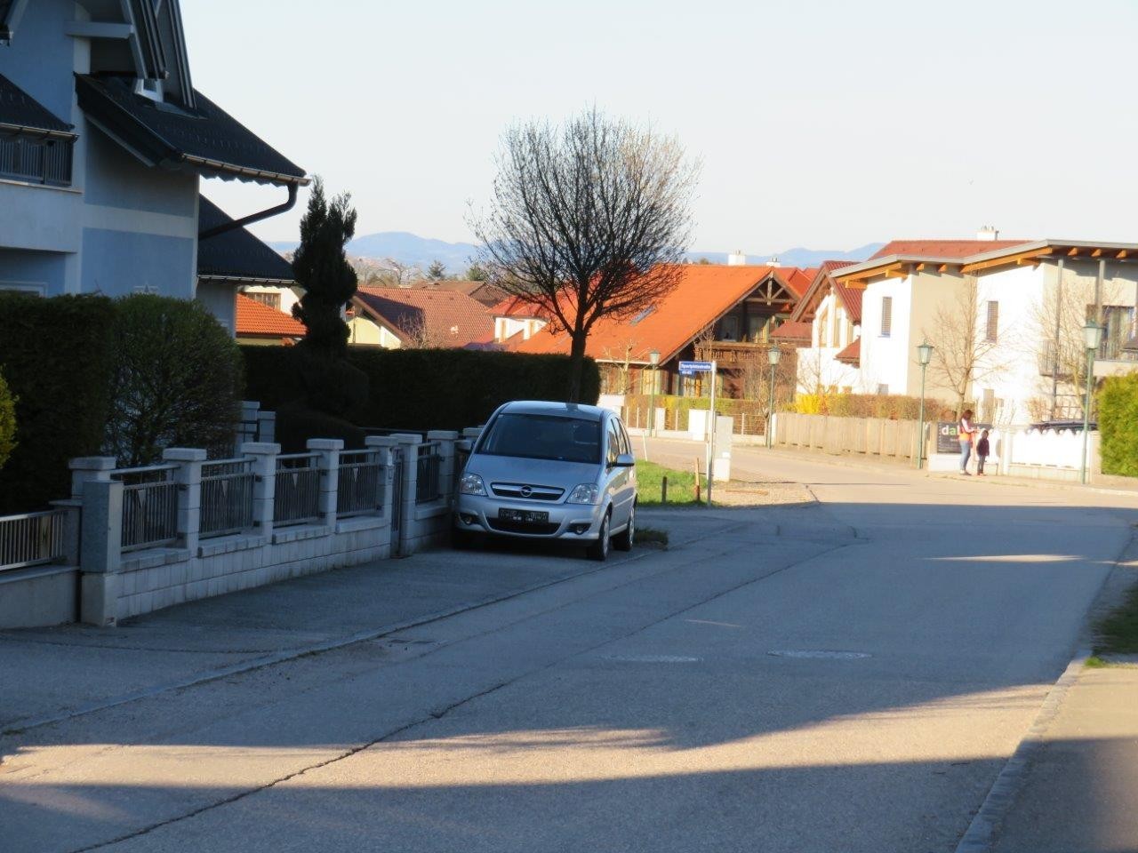 4 Sportplatzstraße
