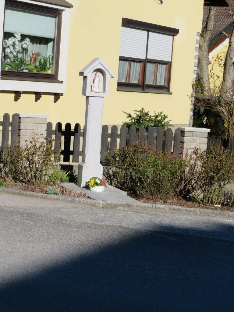 17 Innehalten am Weg zurück unter d. Marien-Martel