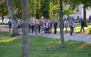 06_15_maibaum_zurückbringen (1).JPG