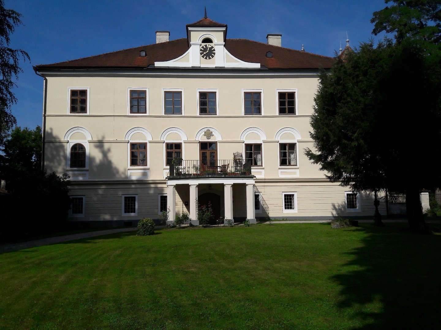 Schloss Kröllendorf.jpg