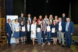 Auszeichnung Singende klingende Schule VS Kematen.jpg