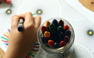 ekiz pixabay crayons-1445053_1920.jpg