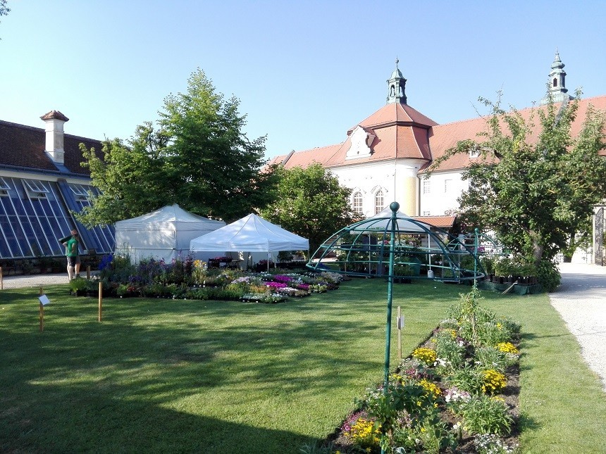 Stift Seitenstetten mit historischem Hofgarten; Fotokredit: Doris Schwarz König, Stift Seitenstetten und WeinFranz