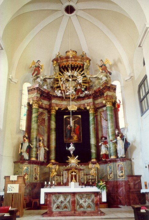 Kirche-innen-Rijkes.jpg