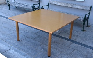 Tisch-komp.JPG