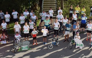 2020-10-04_GesundeGemeinde-OedOehling_Kinderhilfelauf - Gruppenfoto - Zuschnitt.JPG