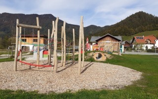 Spielplatz 3.jpg