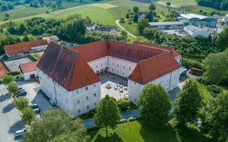 Drohne Schloss Zeillern Cleanhill Studios (2 von 15).jpg