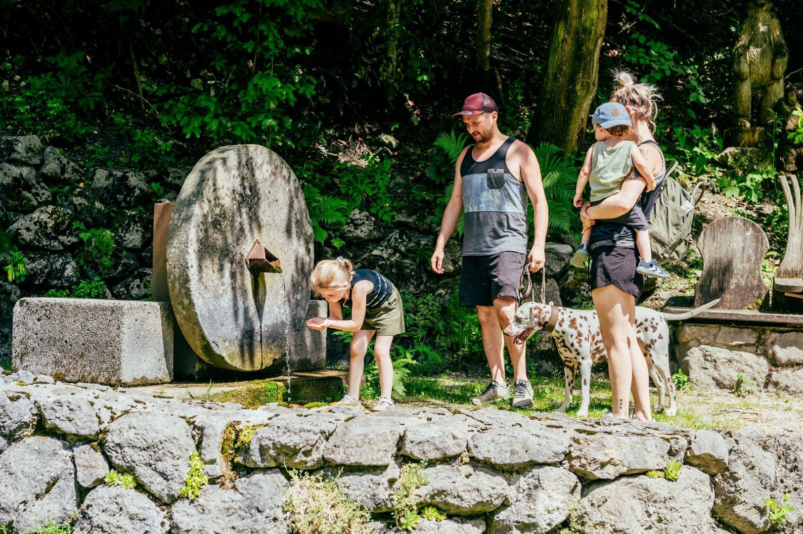 Schmiedemeile_Trinkbrunnen.jpg