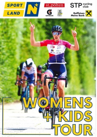 Womenskidstour_2022.jpg
