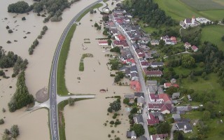Hochwasser 2002_Ardagger1.jpg