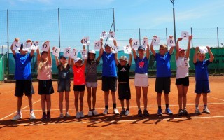 Kindertenniscamp-Gruppe.jpg