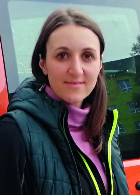 Claudia_Gavris_ausgeschnitten.jpg