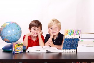 boys-g04febcb60_1920.jpg