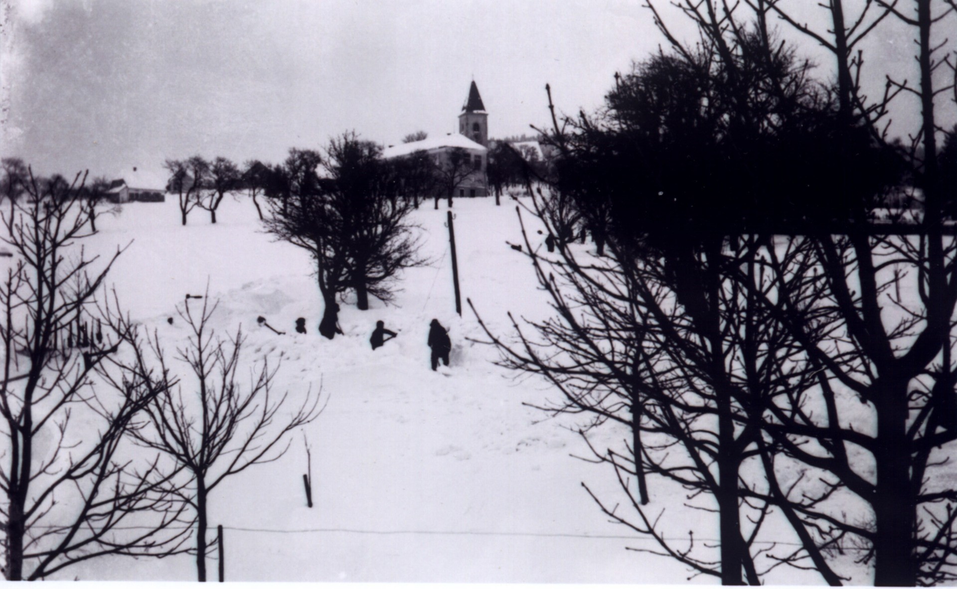 Winterarbeit_vom_Buchner_Richtung_Behamberg_um_1950.JPG