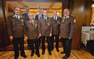 Ehrung verdienter Feuerwehrmitglieder der FF Kematen2.jpg