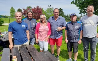 Team im Freibad