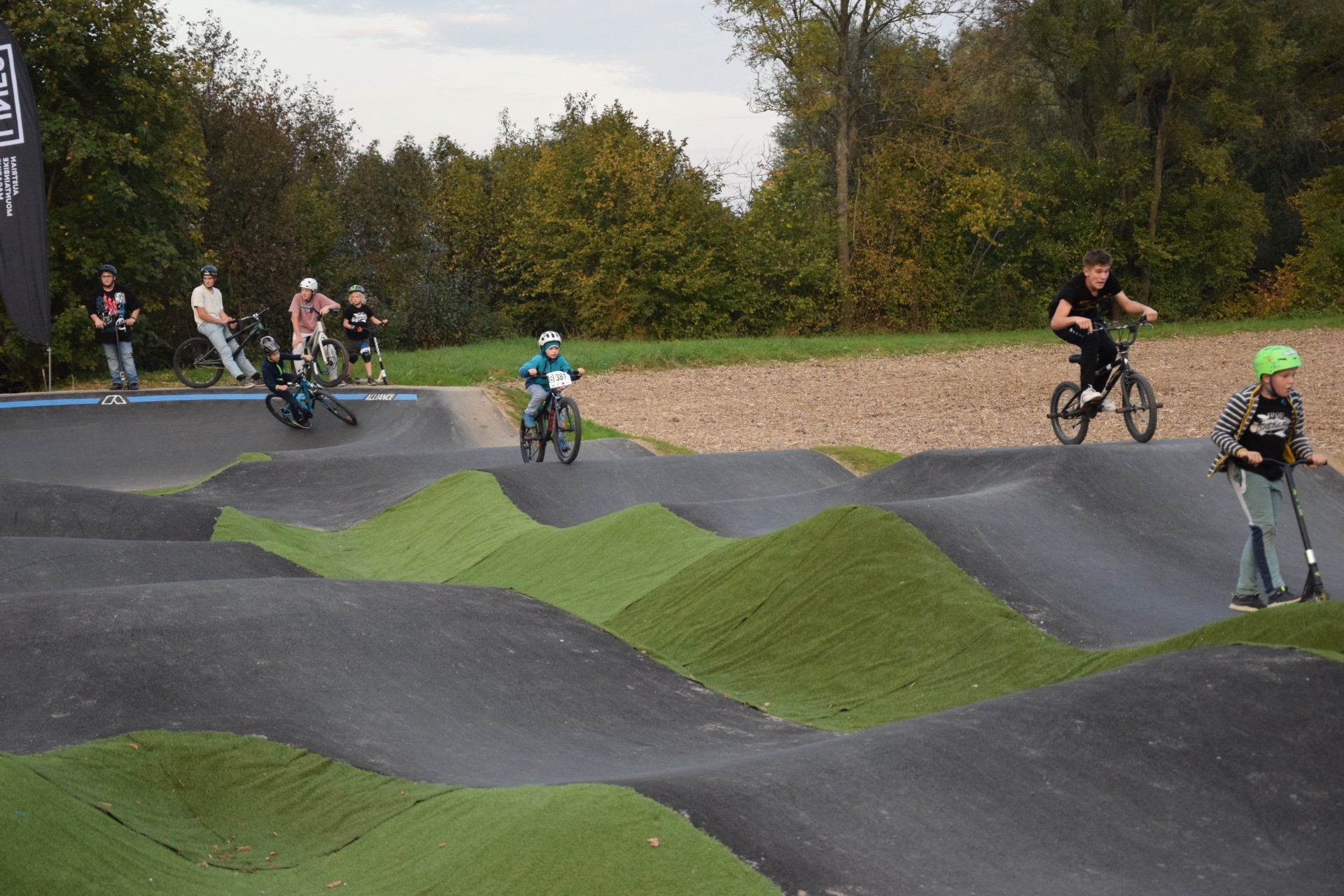 2022_10_Pumptrack_Eröffnung (50).JPG