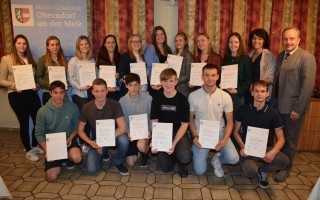 05 17 Oberndorf Ausbildung  Bürgerehrungen (14).JPG