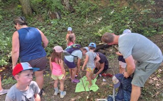 Sagenumwobene Schnitzeljagd_Dorferneuerung Krenstetten_29.06.2024 (4).jpg