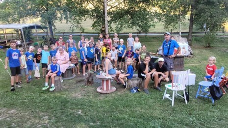 Pfadis Gruppenfoto Grillen.jpg
