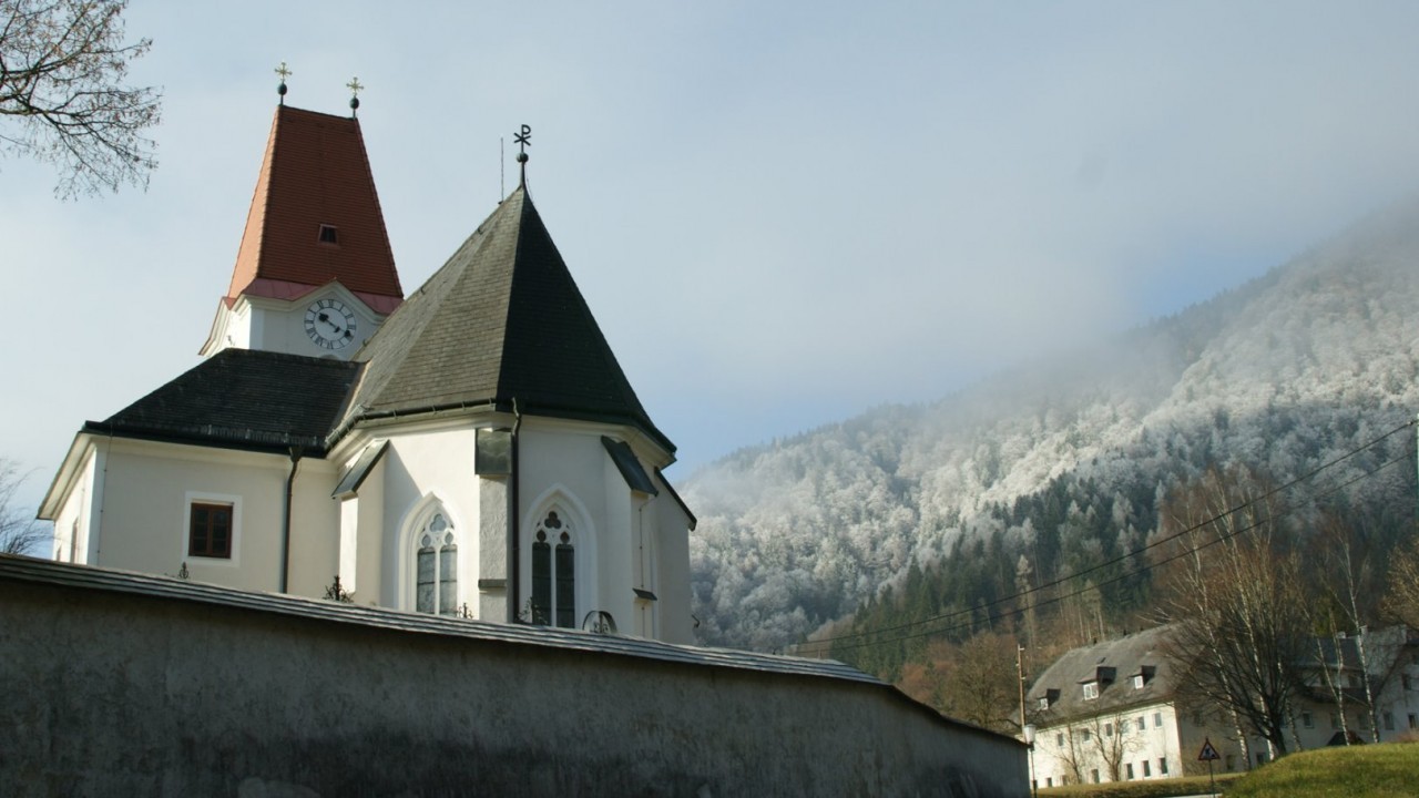 24.11.11 Kirche.jpg