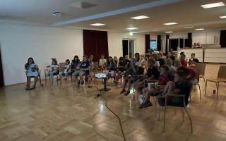 Kino im Gemeindesaal2.jfif