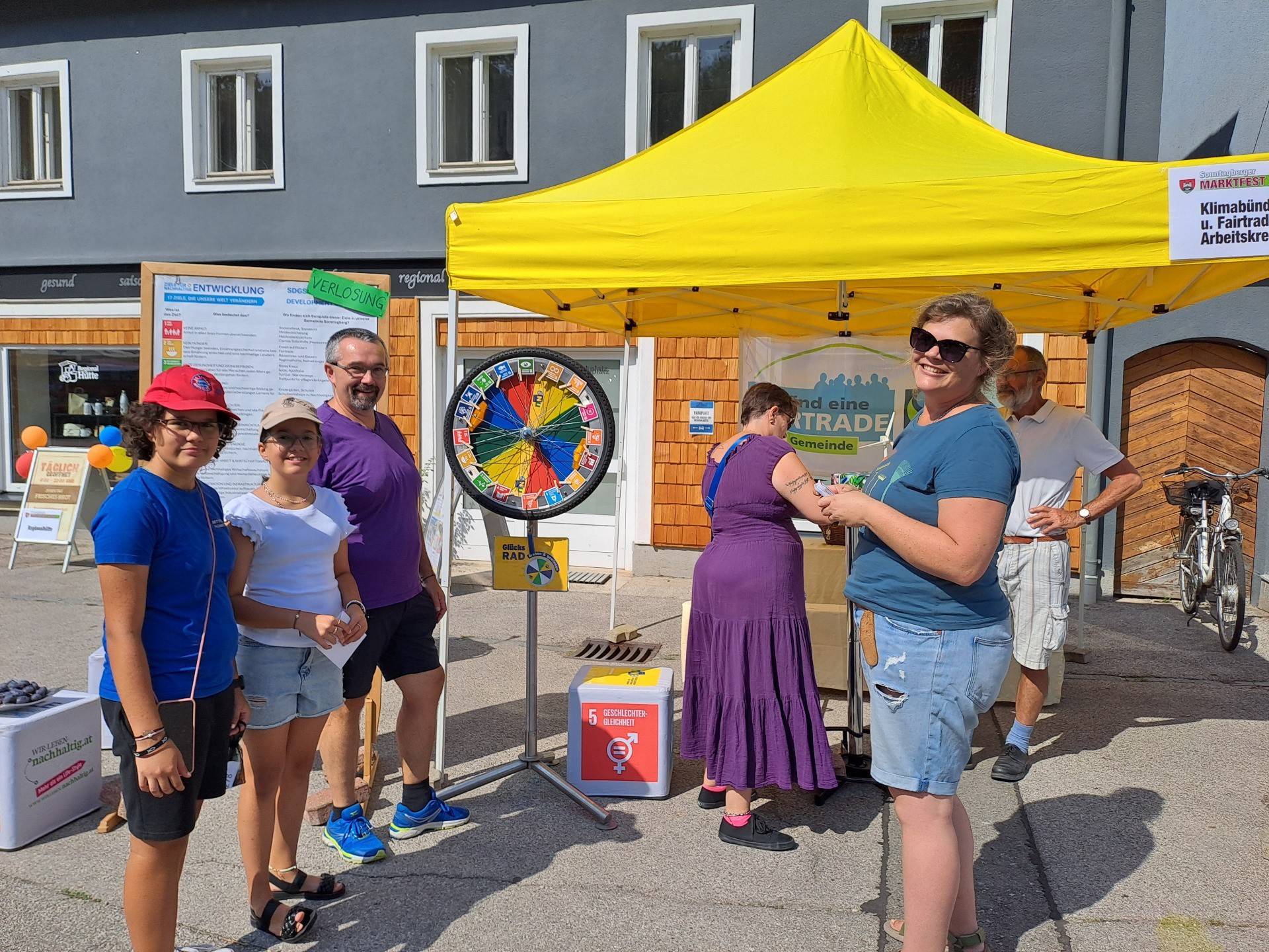 Marktfest_KB-FT SDG Infostand_2024_cWagner (1).jpg