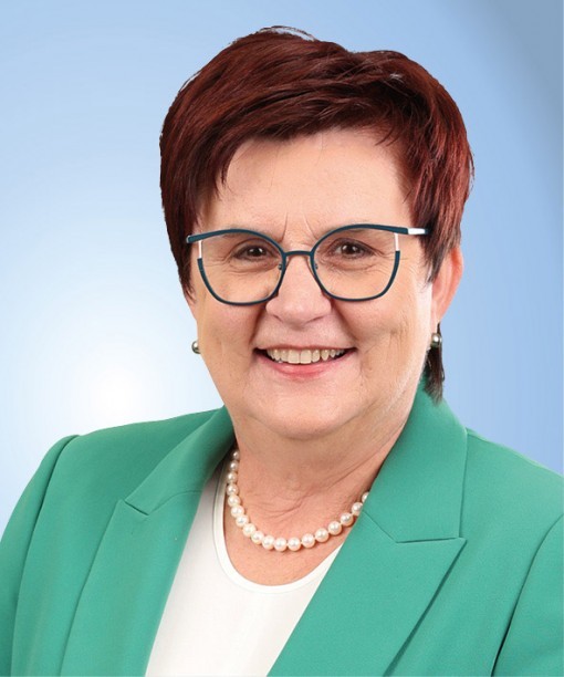 GRW_Oed-Oehling_Kandidaten_1_Michaela_Hinterholzer_(c)_Agentur-und-Punkt