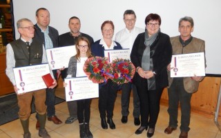 Gruppenfoto_Geehrte1.jpg