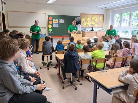 Besuch_Imker (3).jpg