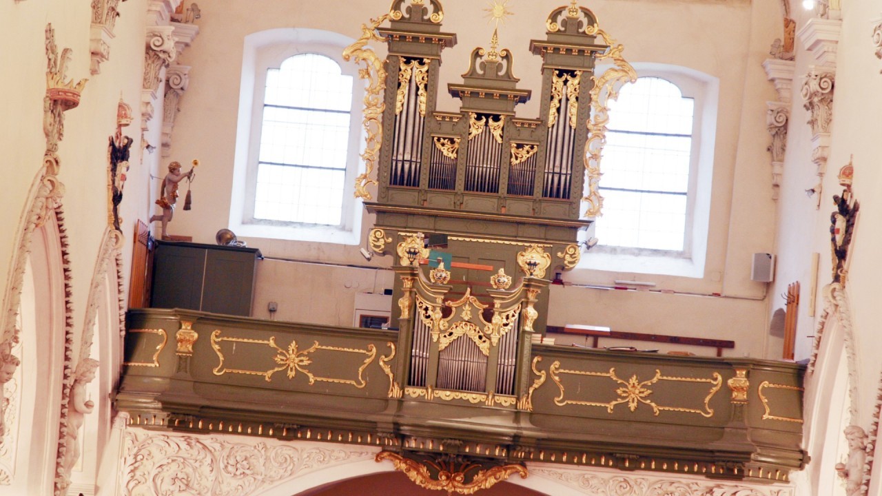Stift Ardagger_innen_Chor.jpg