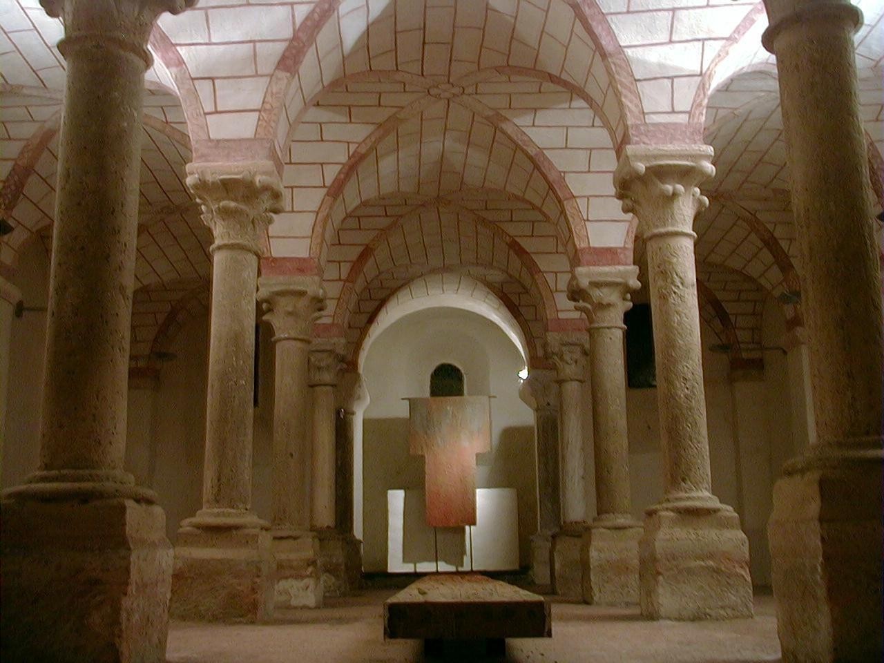 Säulenkrypta Stift (1)