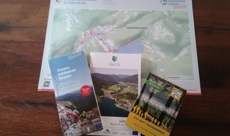 Prospekte & Informationen