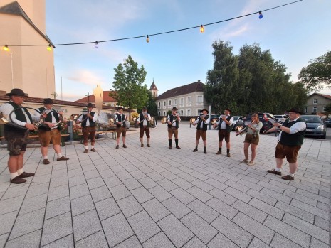 Bild 7.jpeg