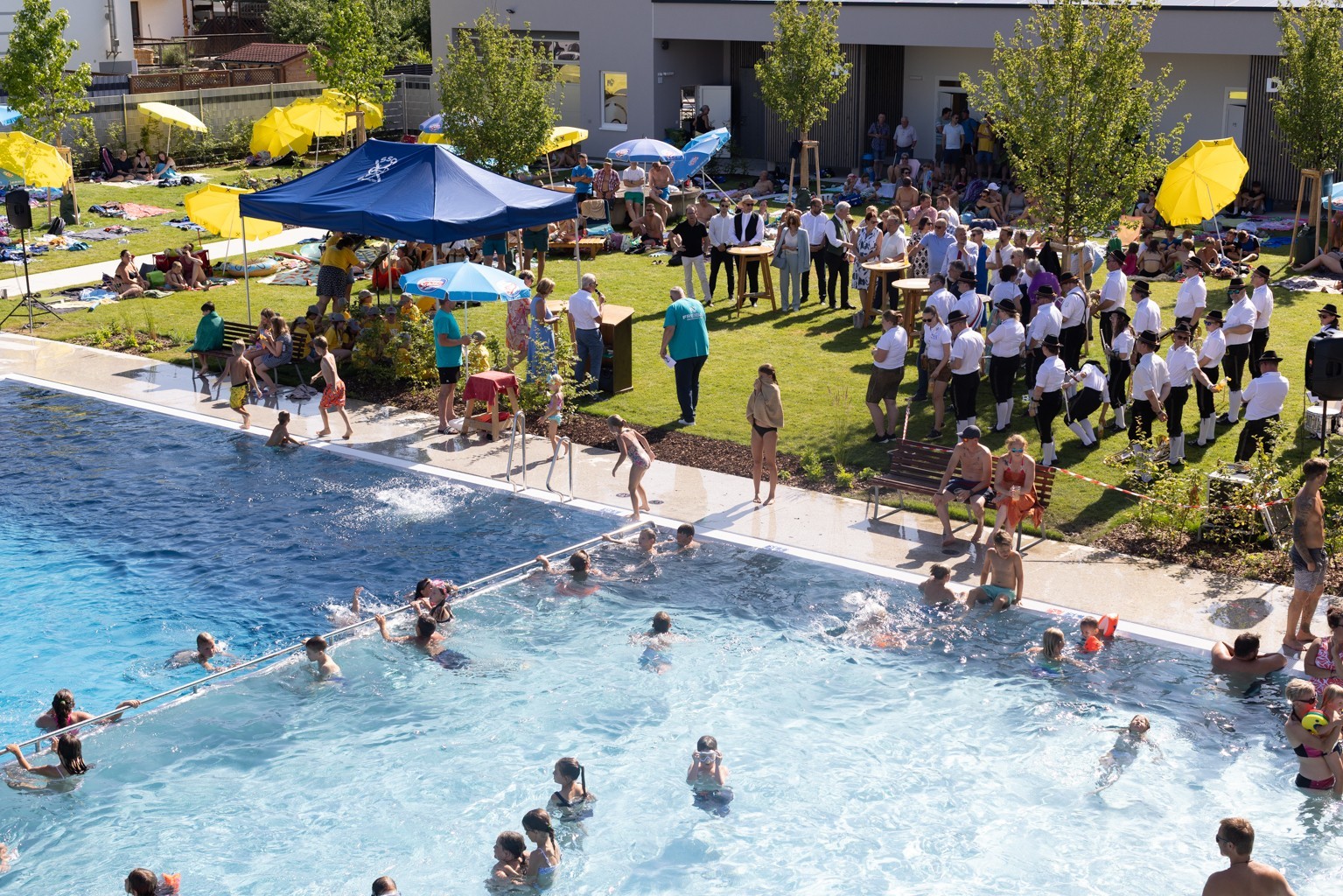 Eroeffnung_Freibad-72