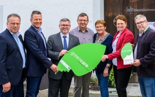 GC-Hoftafelübergabe Seniorentageszentrum Zeillern (c) NLK Burchhart.jpg