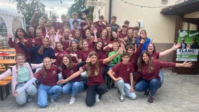 thumbnail_Schnitz'lparty Gruppenfoto 2025