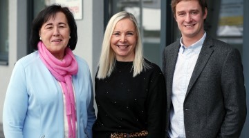 Daniela Sommer mit Bgm. und Vzbgm..jpg