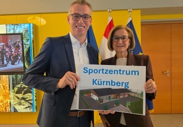 Sportzentrum Kürnberg_Mikl Leitner.jpg