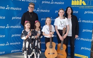 Spuki fun mit  Lucia Scherzenlehner und Gundi Hörtler.jpg