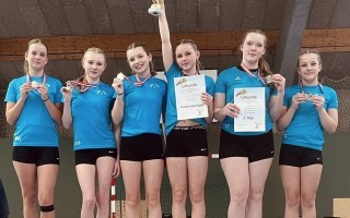 Silber für die Turnerinnen der 4. Klassen.jpeg