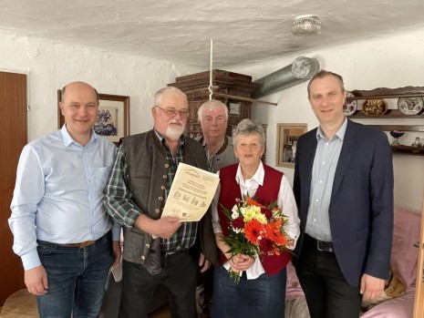 Grabenschweiger Goldene_Gesamt.jpg