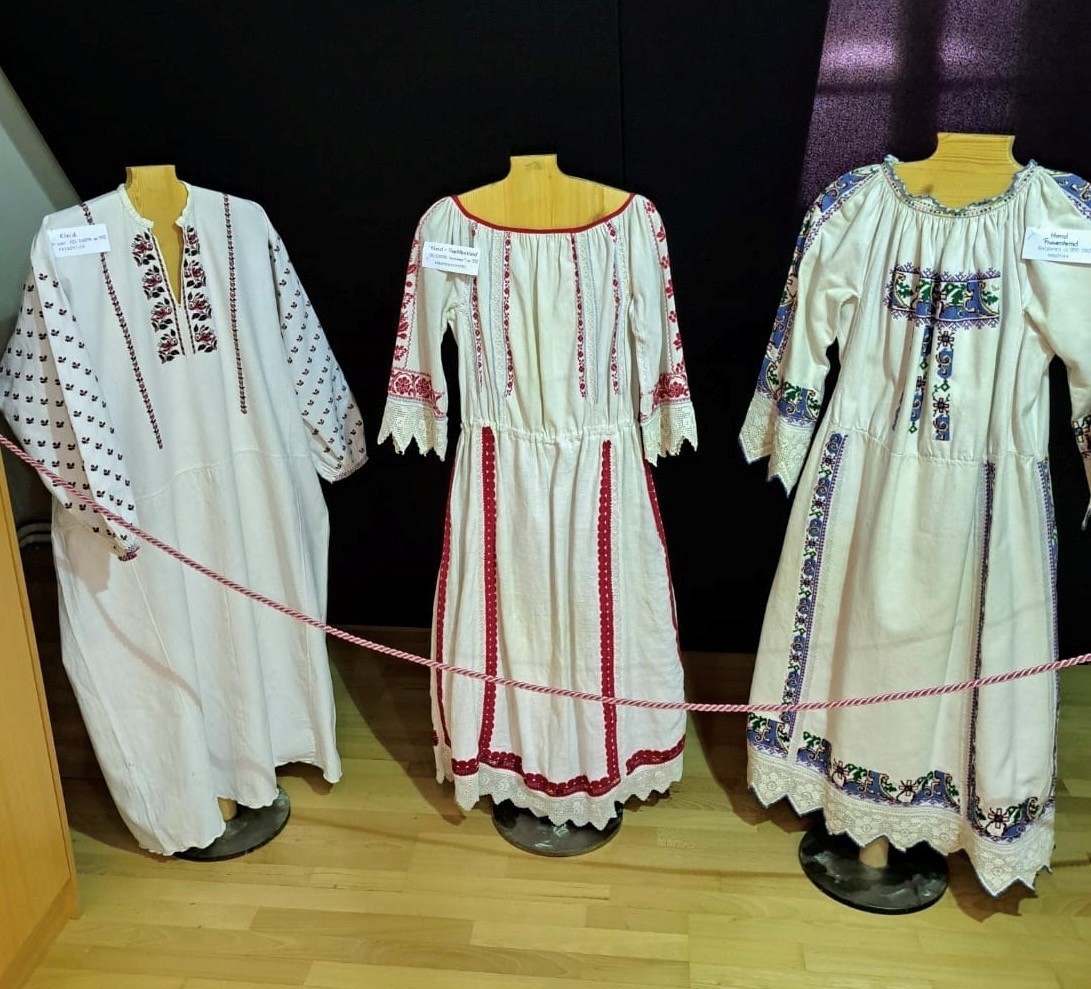 Handarbeitsmuseum Bekleidung