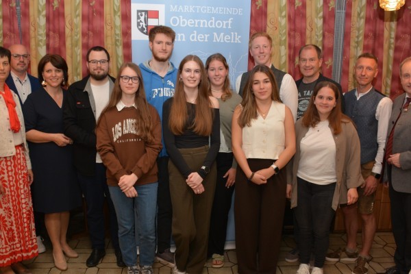 04 24 Verdiente Bürger geehrt Obenrdorf  (92)-1