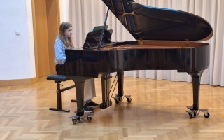 Elisa Schmid - Neuhofen.jpg