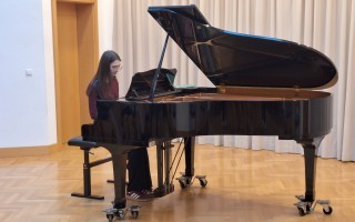 Clarissa Bayerl - Neuhofen.jpg