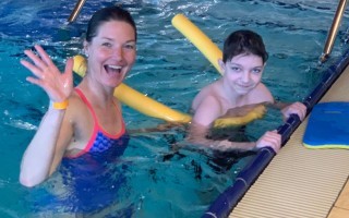 Foto_3_ Elisabeth Schachermayr und Florian beim Techniktraining.JPG