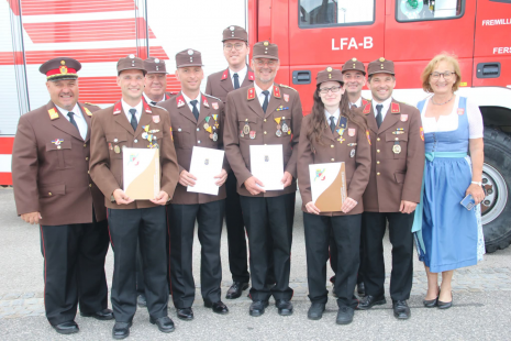 Ehrung-FFNY_Abschnittsfeuerwehrtag.png