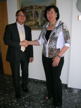 notarmag11111.jpg